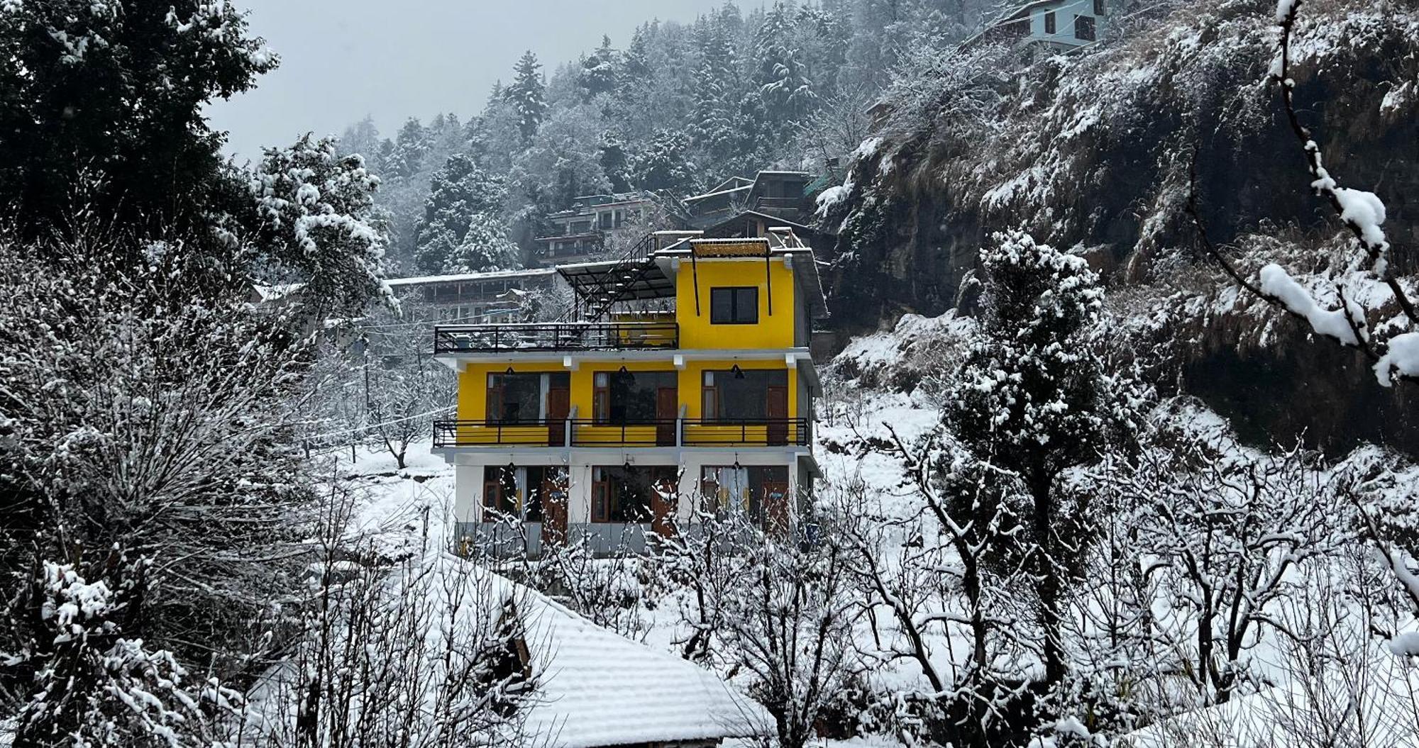 Firefly Hostel Manali  Exterior photo